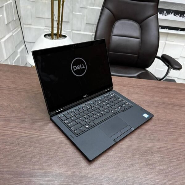 Dell Latitude 7390 – Image 4